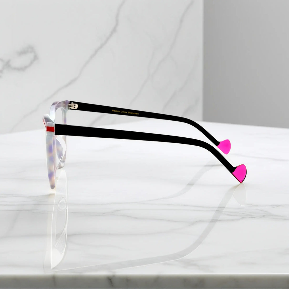 Side view of VoyueLens VL19362 pearl white glasses showing black temples