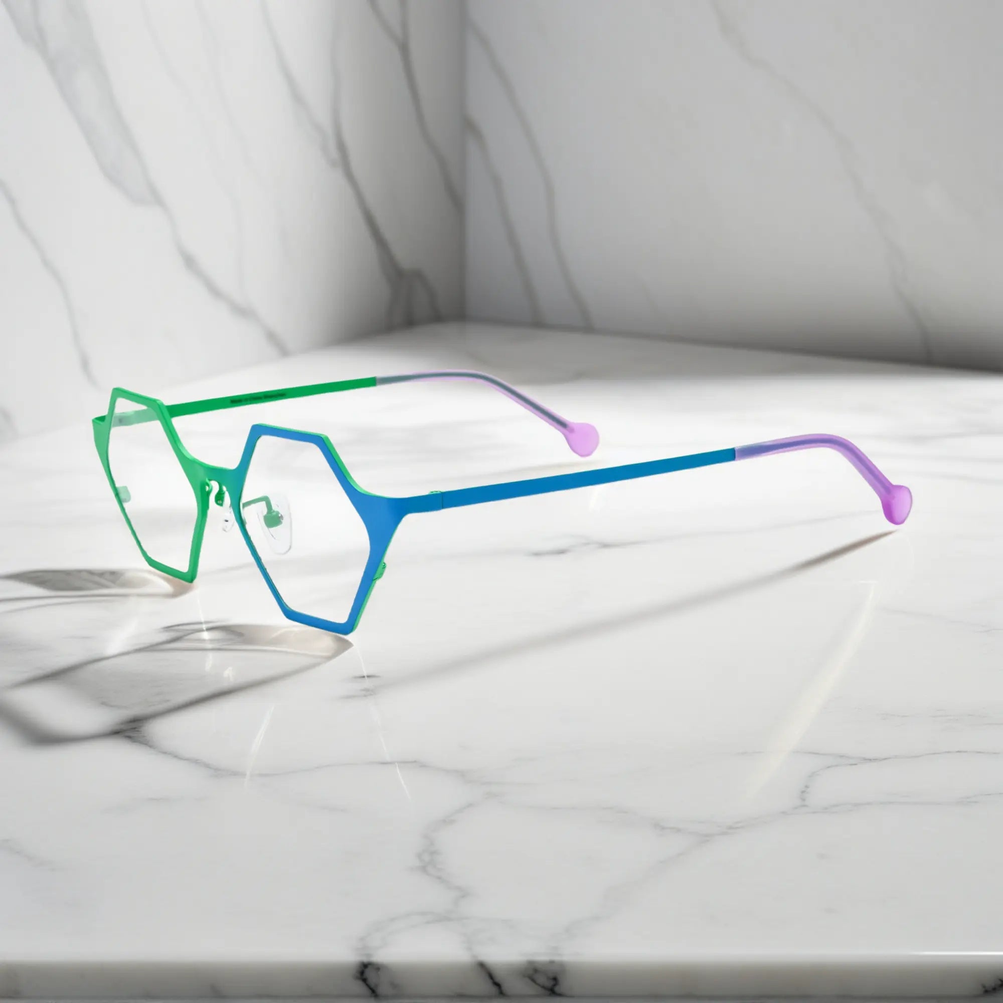 Side view of VoyueLens™ VL185881 in Emerald Wave – stylish dual-tone titanium frame