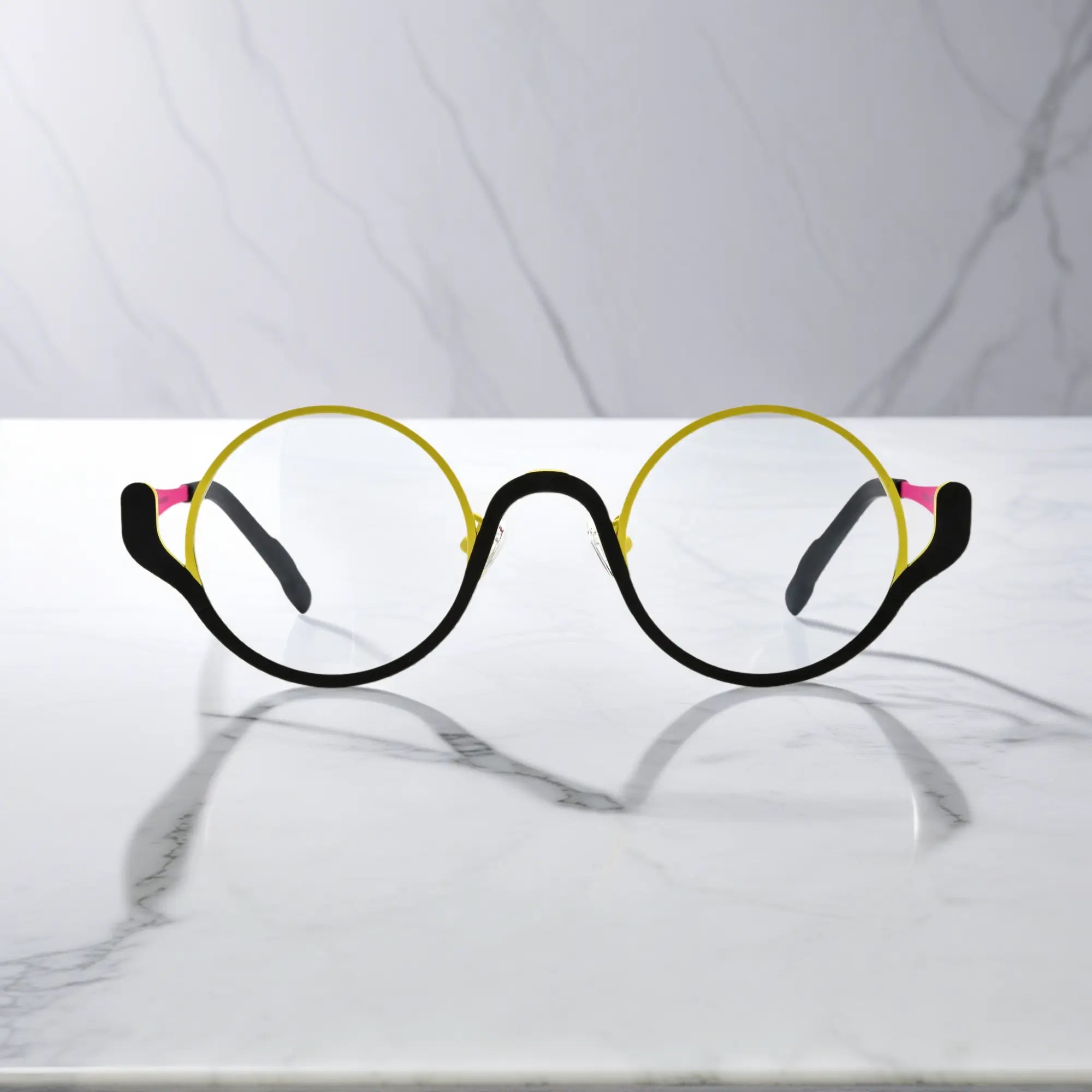 Front-facing image of VoyueLens™ Lemon Graphite round eyeglasses – yellow and black color scheme