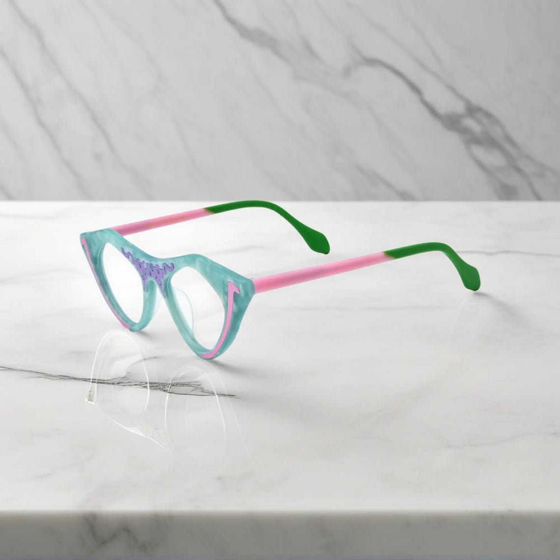 Side profile of Mint Sorbet VoyueLens™ pixel cat-eye glasses with minimalistic edge
